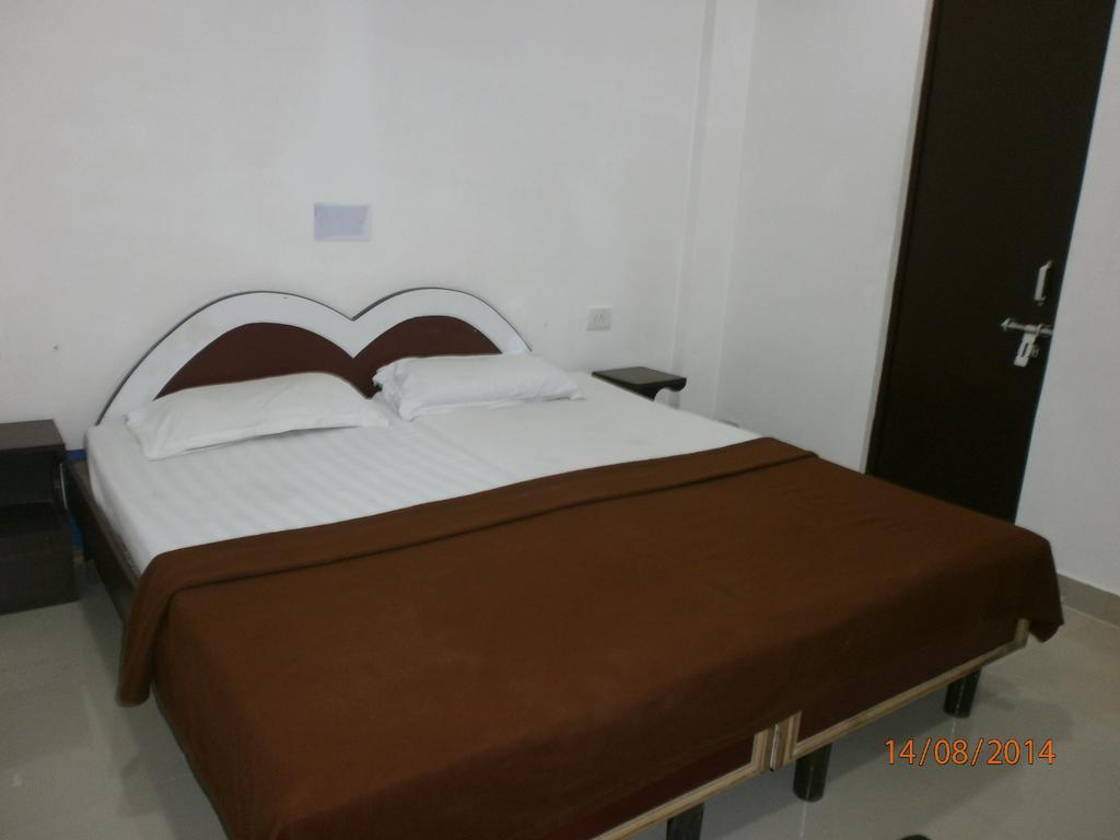 Hotel Safari Agra  Exterior photo