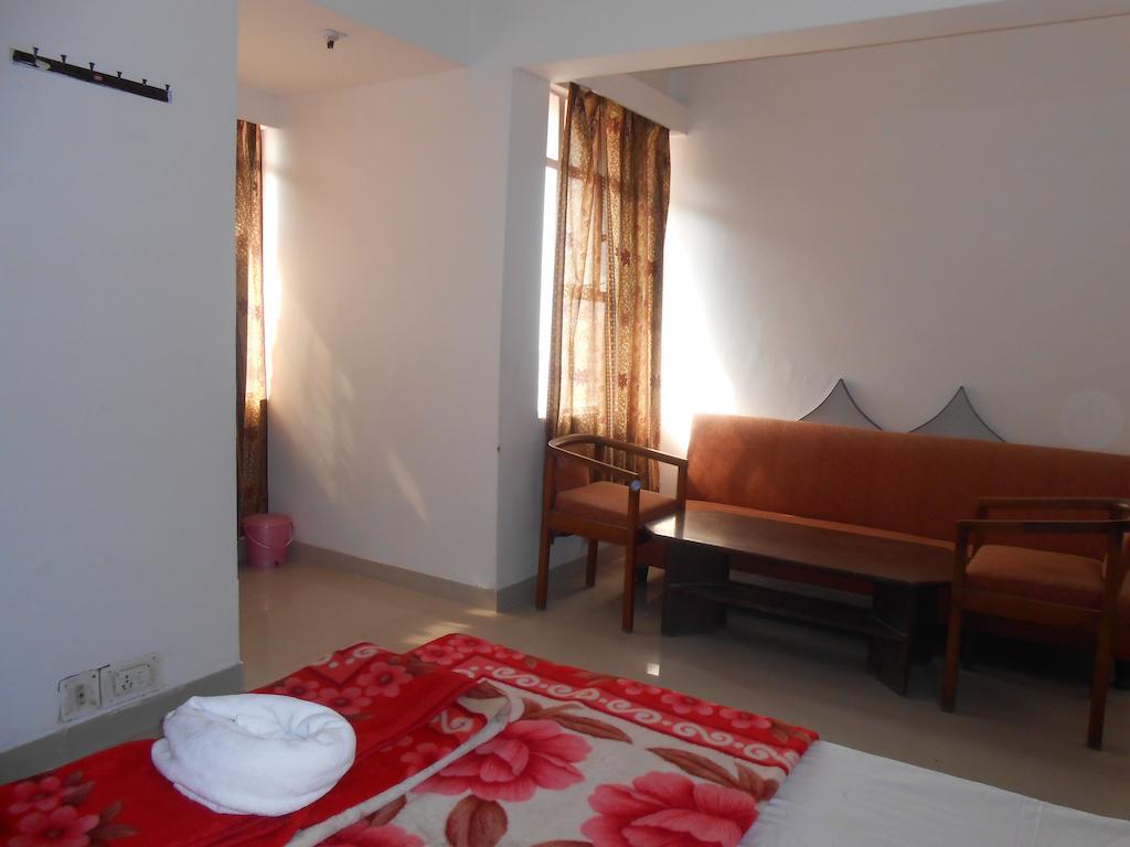 Hotel Safari Agra  Exterior photo